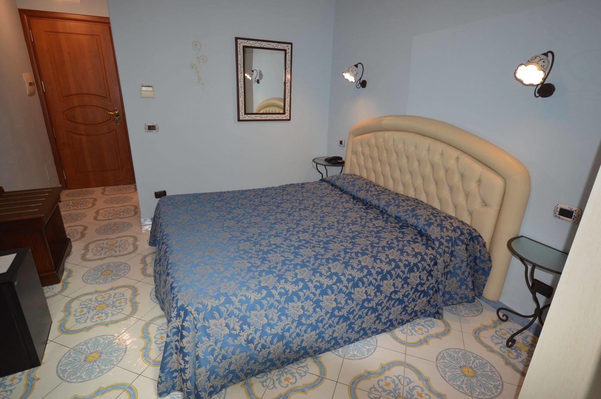 B&B Palazzo Pisani Amalfi Buitenkant foto