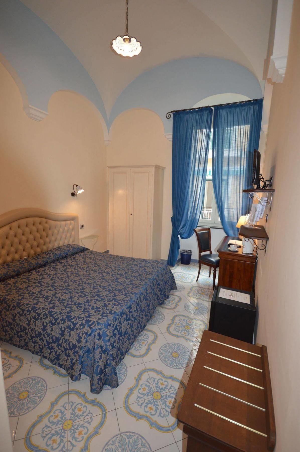 B&B Palazzo Pisani Amalfi Buitenkant foto